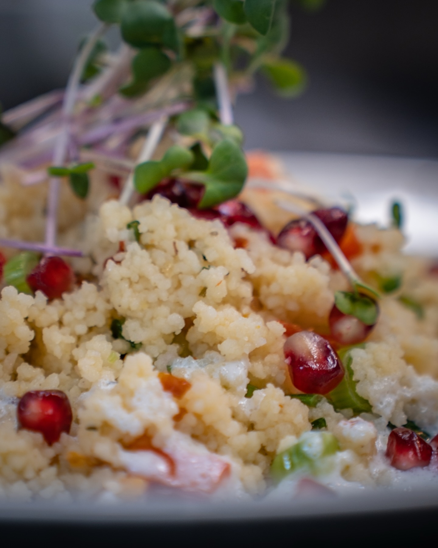 Mediterraner Couscous Salat mit Granatapfel & Minzjoghurt aus unserer aktuellen Wochenkarte! 😍

#b3 #wattens #restaurant #menü #couscous13#b3, #wattens, #restaurant, #menü, #couscous