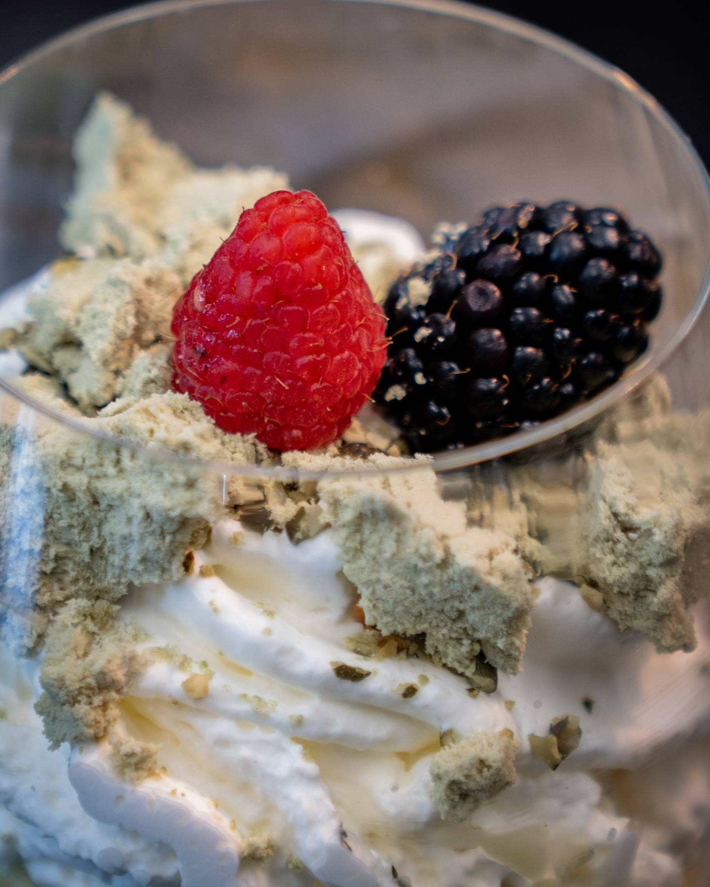 „Kürbis-Vanille“ - das Dessert aus unserer aktuellen Wochenkarte! 🍨

#b3 #wattens #restaurant #menü #dessert10#b3, #wattens, #restaurant, #menü, #dessert